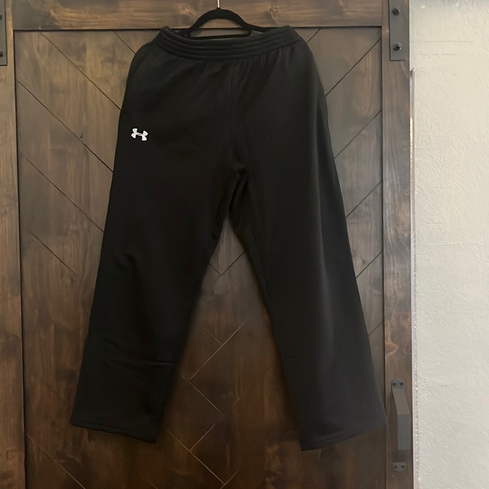 Men’s under armor, sweatpants, size large, black